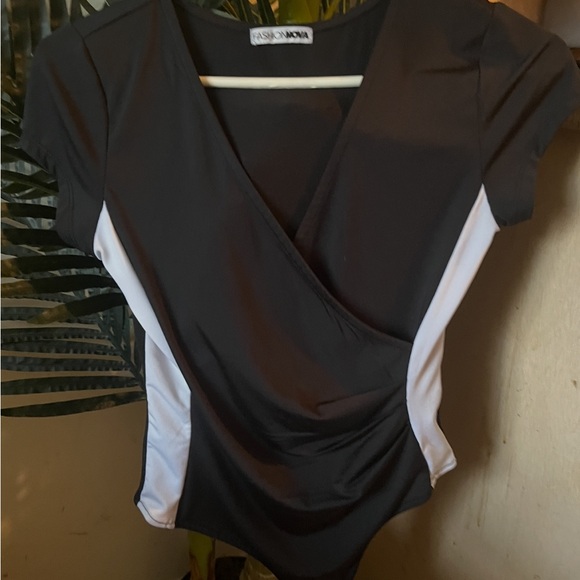 Fashion Nova Black and White Bodysuit - Picture 5 of 5